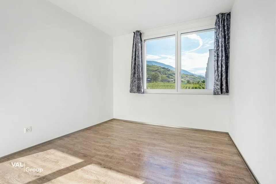 Moderno appartamento duplex attico con panorama montano