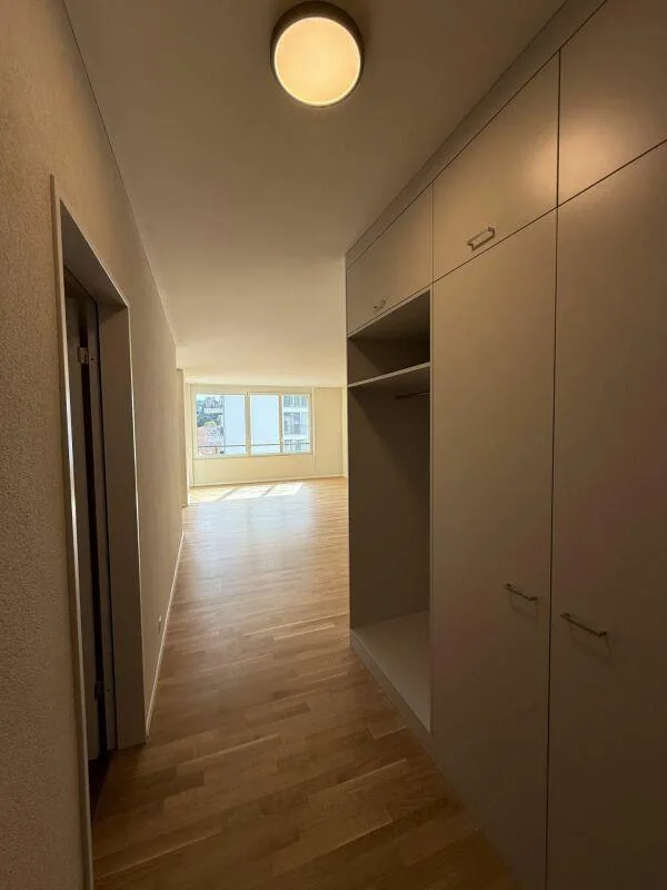 Helle 2.5 Zimmerwohnung in Burgdorf zu vermieten – Foto 3 von 11