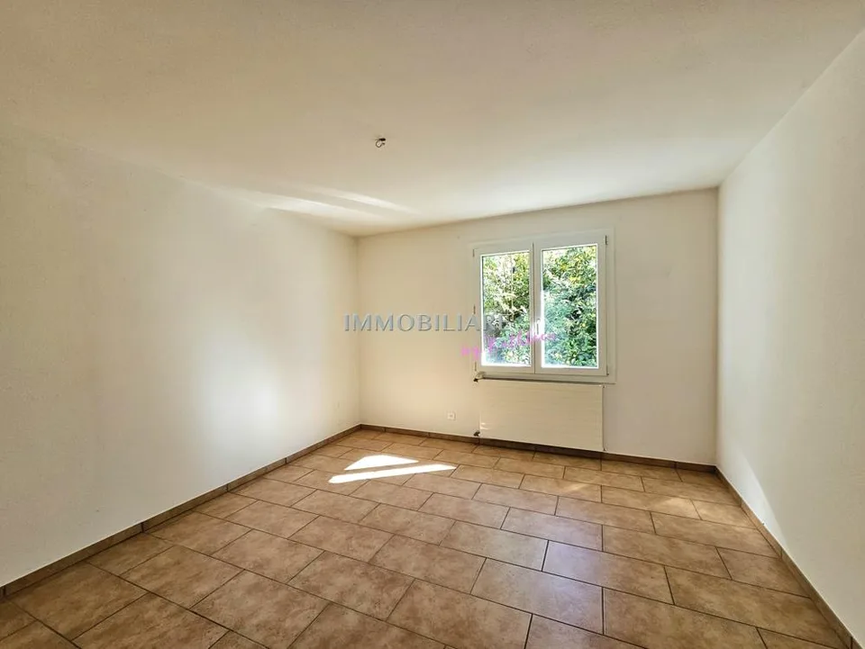 Appartamento nel Villa nel primo piano con bella terrazza e vista lago