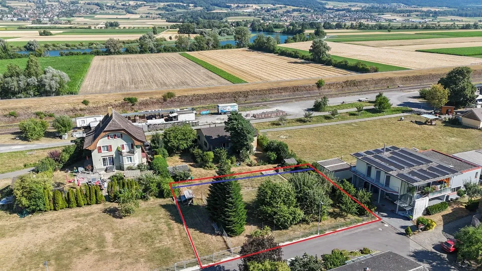 878 m² Bauland für Ihre Wohnideen in Leuzigen – Foto 2 von 7
