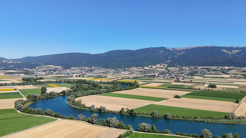 878 m² Bauland für Ihre Wohnideen in Leuzigen – Foto 5 von 7