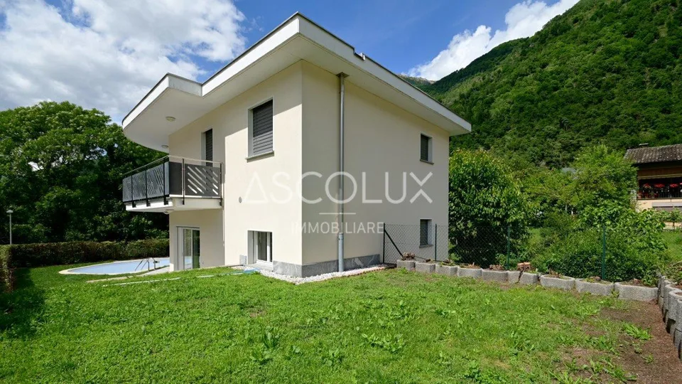 Hübsches 4.5-Zimmer-Einfamilienhaus mit Garten und Pool in ruhiger Wohnlage – Foto 8 von 25