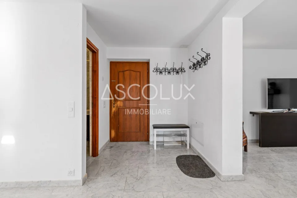 Casa bifamiliare da ristrutturare con giardino – foto 7 di 18
