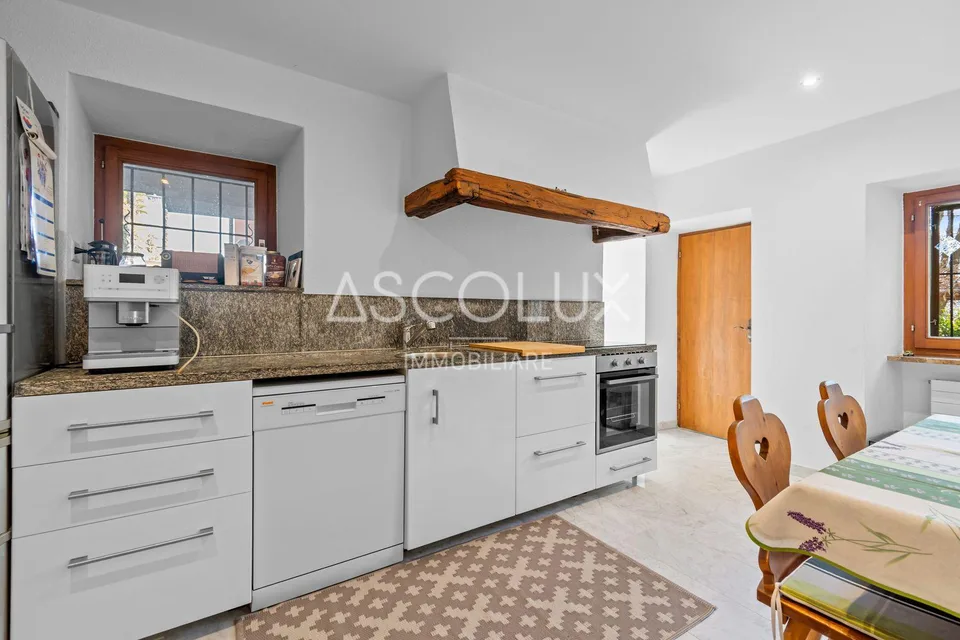 Casa bifamiliare da ristrutturare con giardino – foto 13 di 18