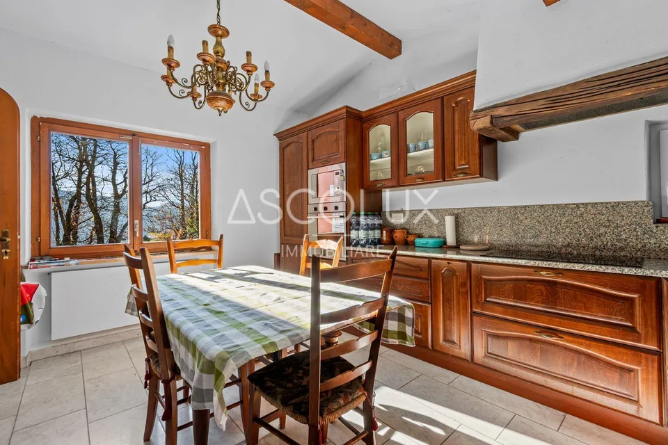Casa bifamiliare da ristrutturare con giardino – foto 15 di 18