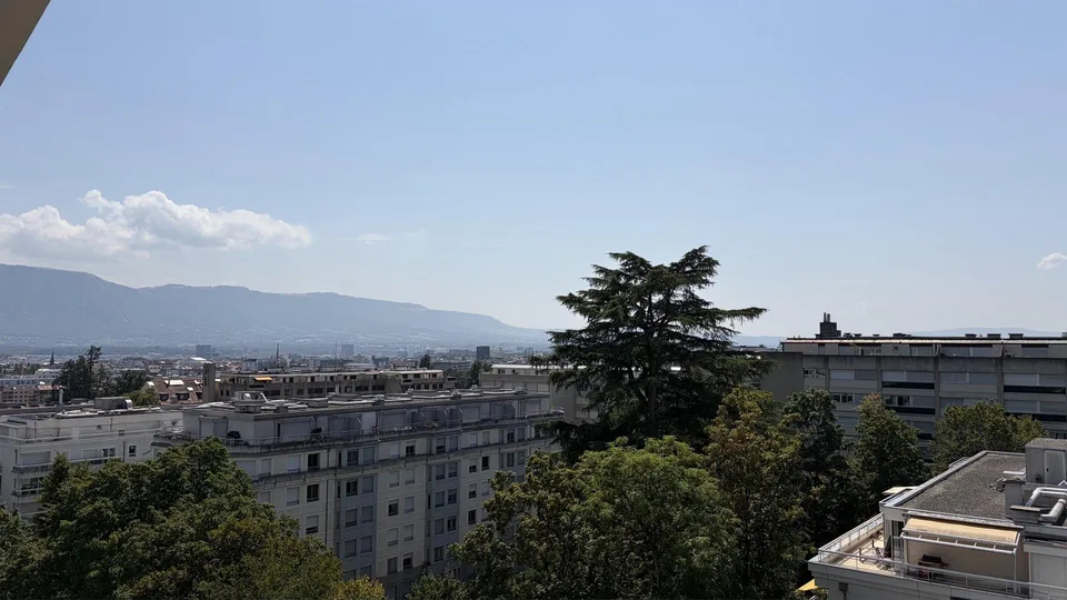 6 pezzi luminosi all'8° piano con terrazze e vista libera – foto 10 di 13