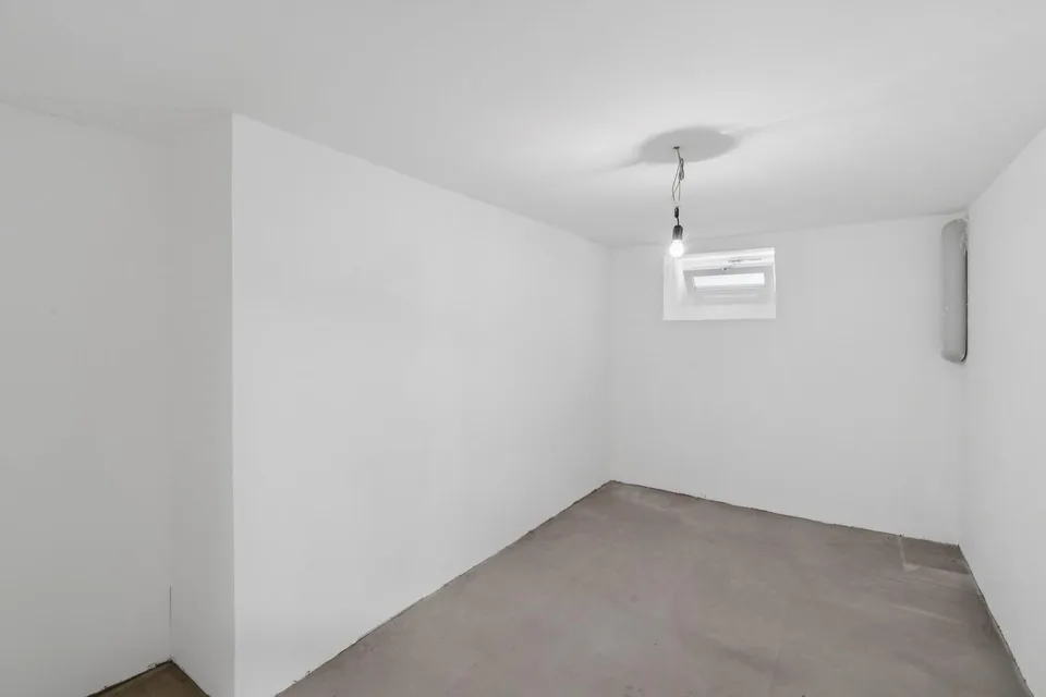 Büroräume mit Privateingang per sofort zu vermieten – Foto 4 von 6