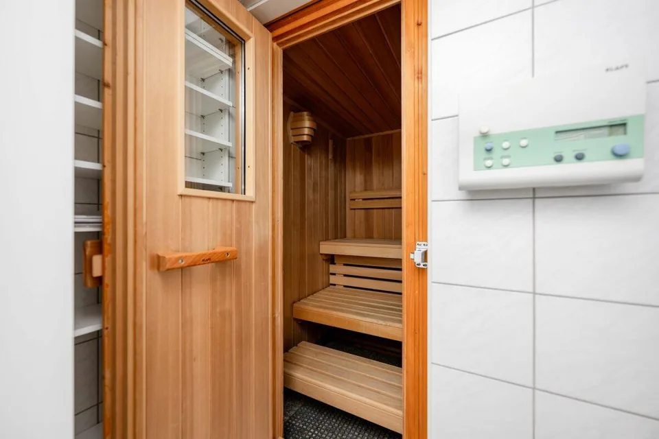 Attic apartment with private sauna in Aarau