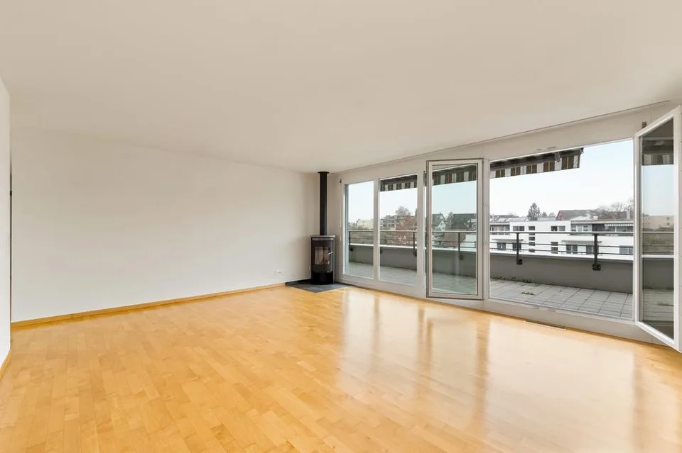 3.5-Zimmer-Attikawohnung mit grosszügiger Terrasse in Bülach