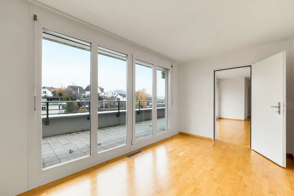 3.5-Zimmer-Attikawohnung mit grosszügiger Terrasse in Bülach