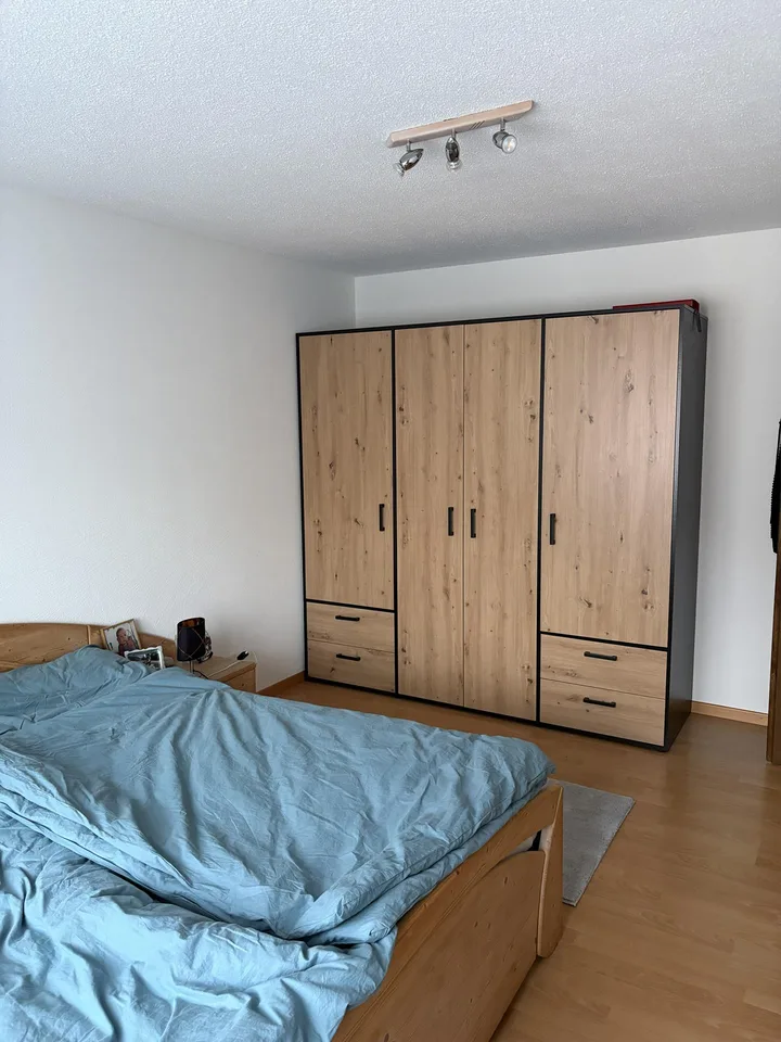Grosszügige 2.5-Zi-Whg mit Balkon zu vermieten