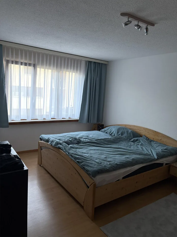Grosszügige 2.5-Zi-Whg mit Balkon zu vermieten