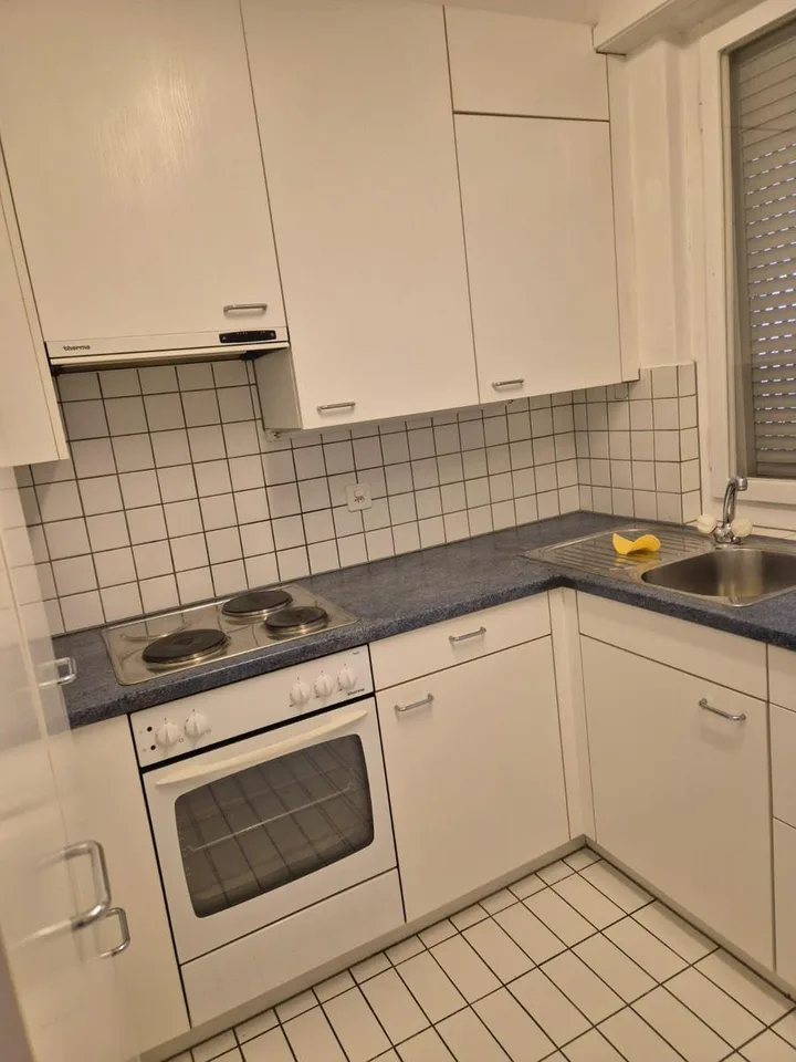 Schöne 2.5 Zimmerwohnung – photo 2 of 6