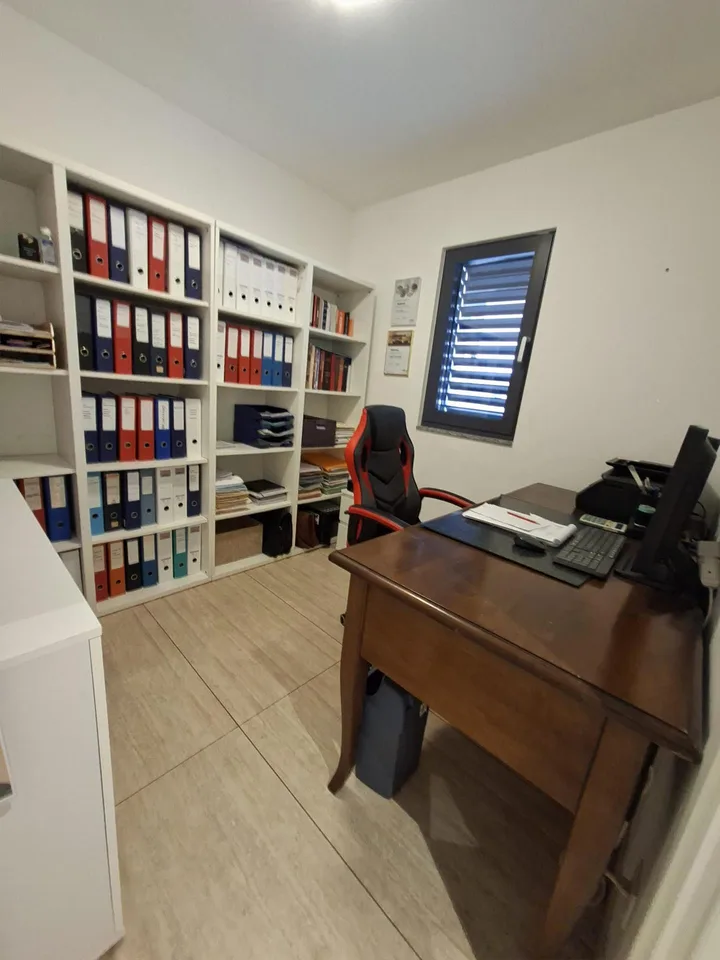 Moderna casa indipendente 8 locali con ampio parcheggio, Cadempino – foto 29 di 29