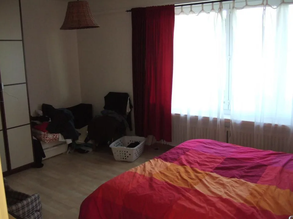 Grosszügige 4.5-Zimmer-Wohnung mit weitläufiger Terrasse in Herrliberg