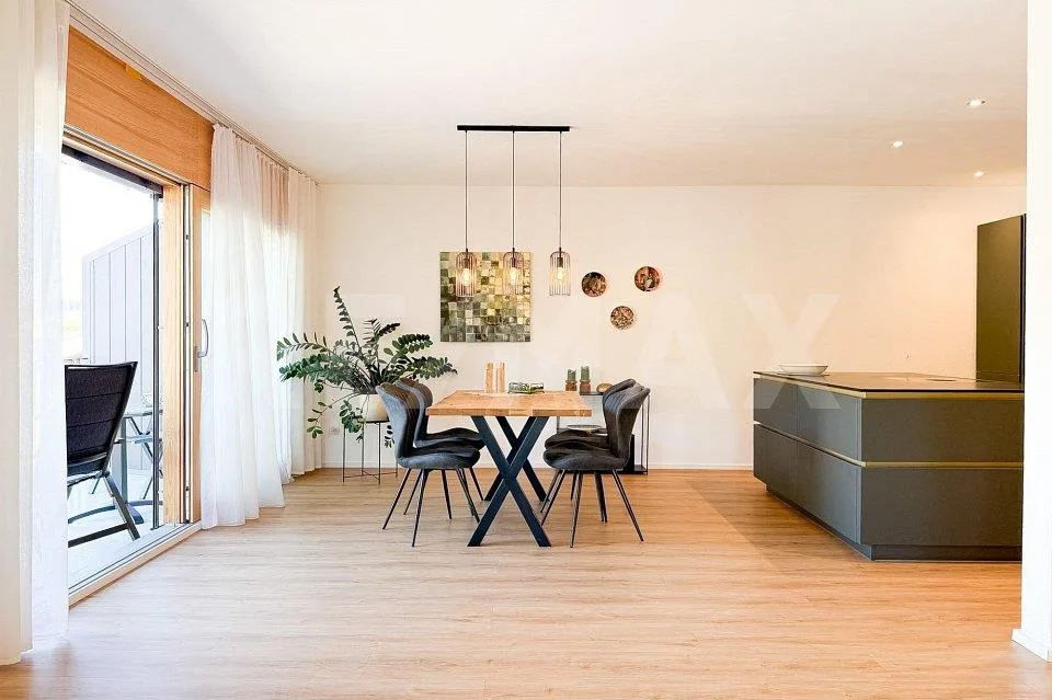 Appartamento moderno di 3½ locali in posizione centrale e soleggiata – foto 6 di 13