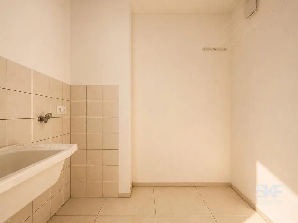 RIVERA - AFFITTASI 4.5 LOCALI CON TERRAZZA VETRATA