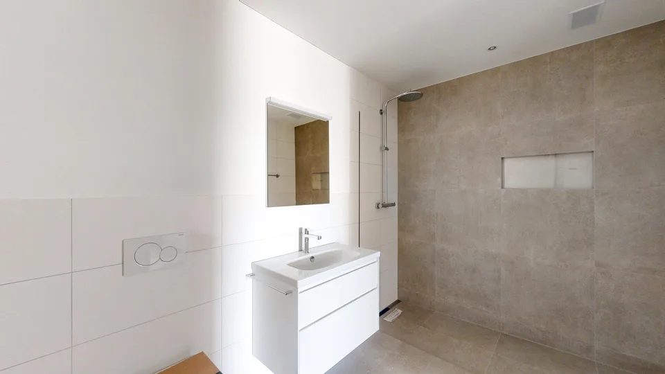 EXKLUSIVE 4.5-ZIMMERWOHNUNG NEUBAU IN KREUZLINGEN MIT SEESICHT – photo 8 sur 13