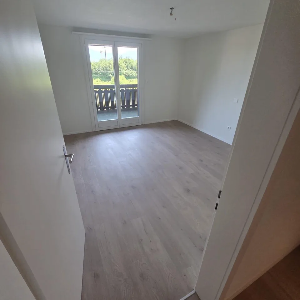 Moderne 3.5-Zimmer-Wohnung mit Weitblick - Erstbezug
