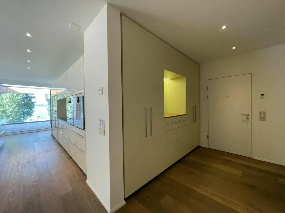 H 3.1 appartement penthouse exclusif 4,5 pièces avec vue lac magnifique