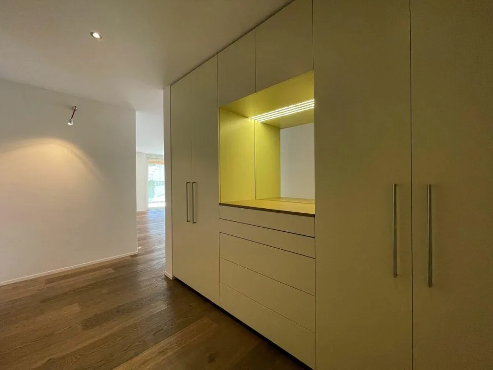 H 3.1 appartement penthouse exclusif 4,5 pièces avec vue lac magnifique