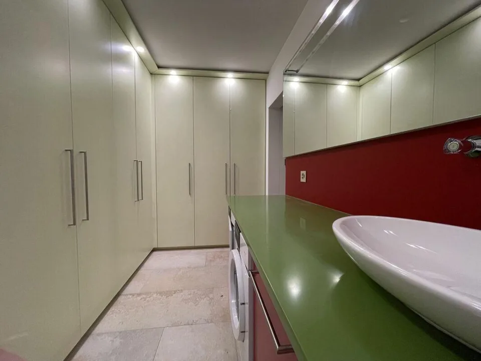 H 3.1 appartement penthouse exclusif 4,5 pièces avec vue lac magnifique
