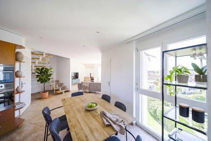 WOHNEN AUF ZWEI EBENEN - DACHMAISONETTE IN BASSERSDORF – Foto 2 von 8