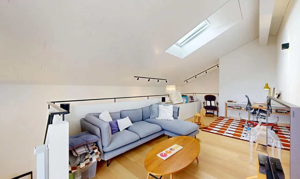 HELLE, MODERNE DUPLEXWOHNUNG, M1 UND EPFL NUR WENIGE SCHRITTE ENTFERNT – Foto 10 von 11