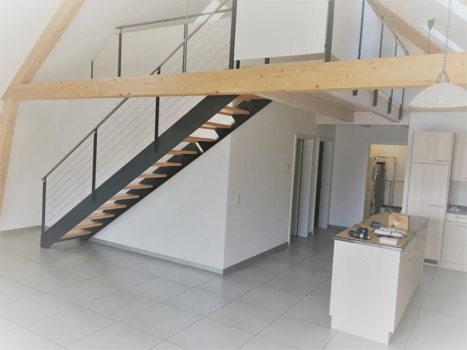 Wunderschöne Dachwohnung mit offener Galerie