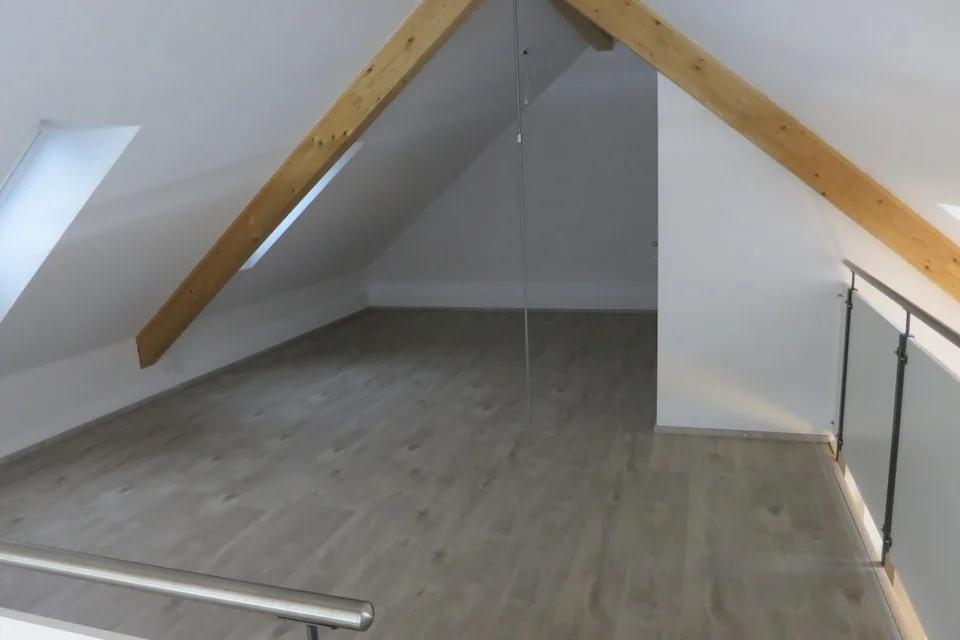 Wunderschöne Dachwohnung mit offener Galerie
