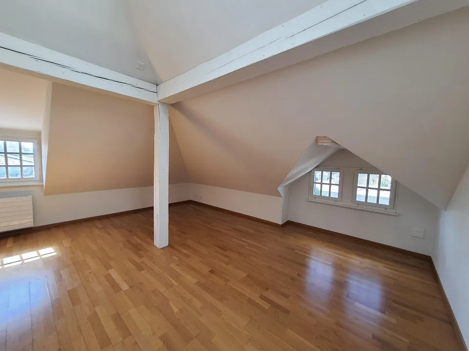 Moderne 3.5-Zimmer-Dachwohnung mit 157m2 im Fischermätterli – Foto 7 von 9