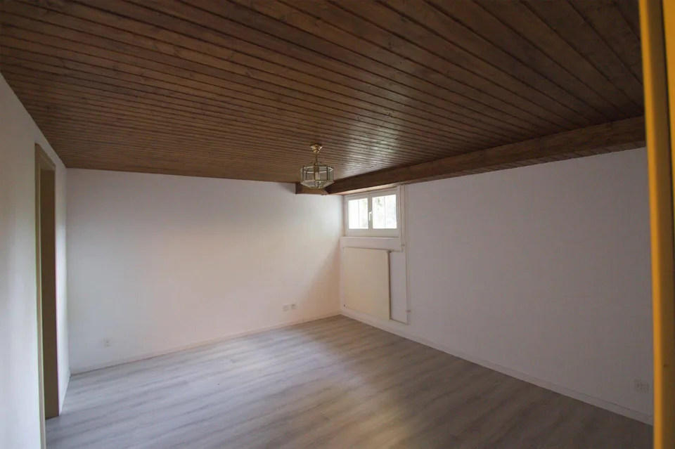 Grosszügige 3.5 Zimmerwohnung mit See-, Bergsicht + naturnah – Foto 16 von 23