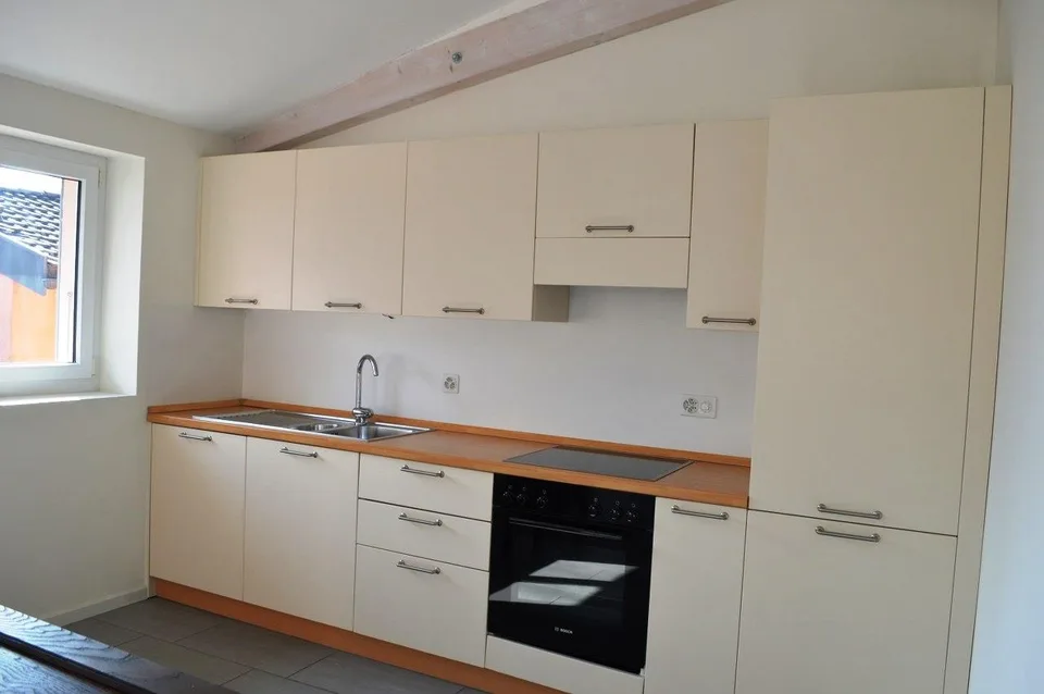 Vollständig renoviertes Wohnhaus mit Terrasse – Foto 5 von 13