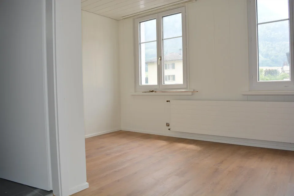 zu vermieten schönes 1.5-Zimmer-Studio in Ennenda – photo 2 of 4