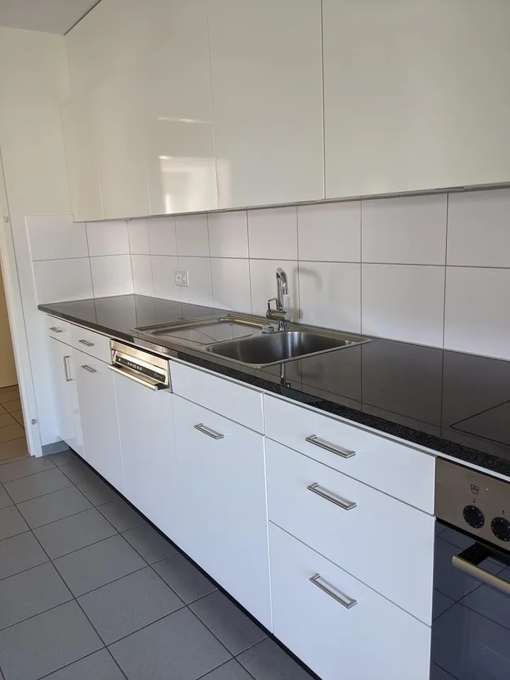 Schöne, ruhige 2-Z'Wohnung in Therwil – Foto 3 von 10