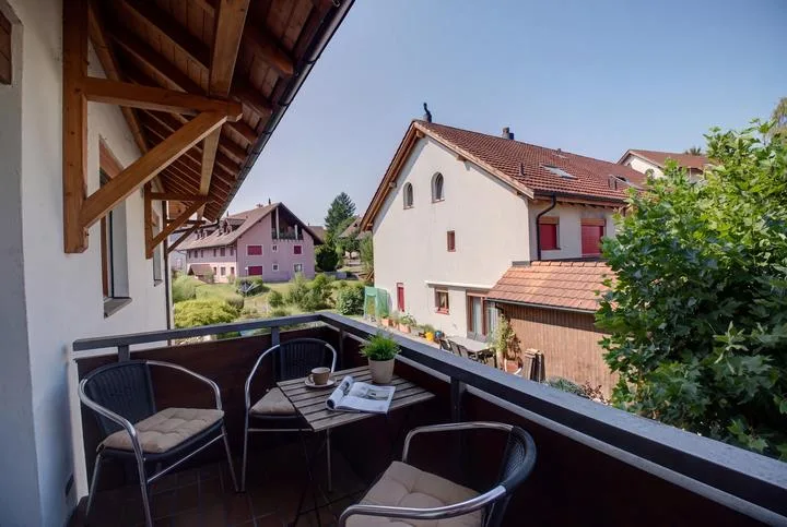 VIVERE IN UNO SPAZIO COMPATTO IN UN BEL CONTESTO - APPARTAMENTO DA 1,5 CAMERE A ZWILLIKON – foto 6 di 8