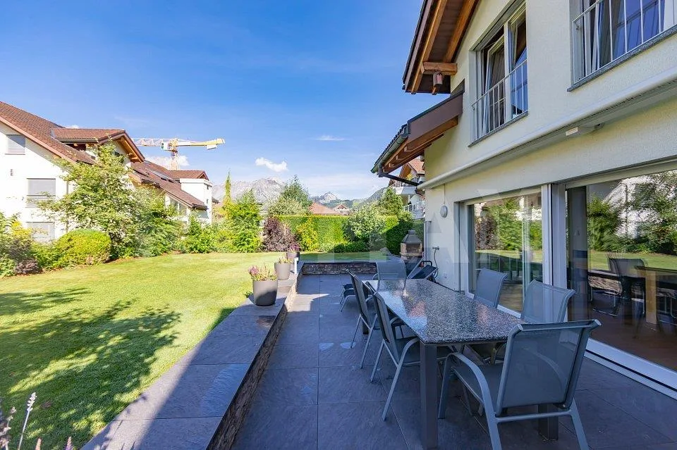 Erstklassiges Doppel-Einfamilienhaus an attraktiver Lage in Engelberg – photo 3 sur 13