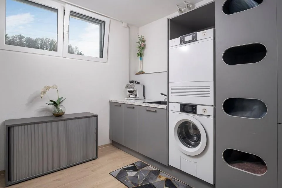 Top modernes 5.5 Zimmer-Einfamilienhaus – photo 10 of 13