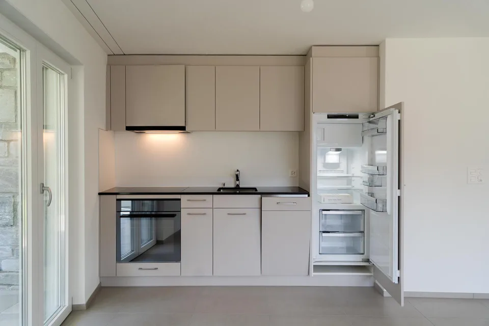 Moderne 2.5-Zimmer-Wohnung mit Sitzplatz und Panoramaaussicht