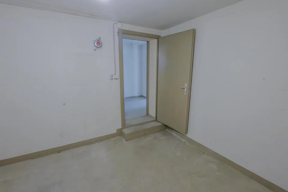 Moderne 2.5-Zimmer-Wohnung mit Sitzplatz und Panoramaaussicht