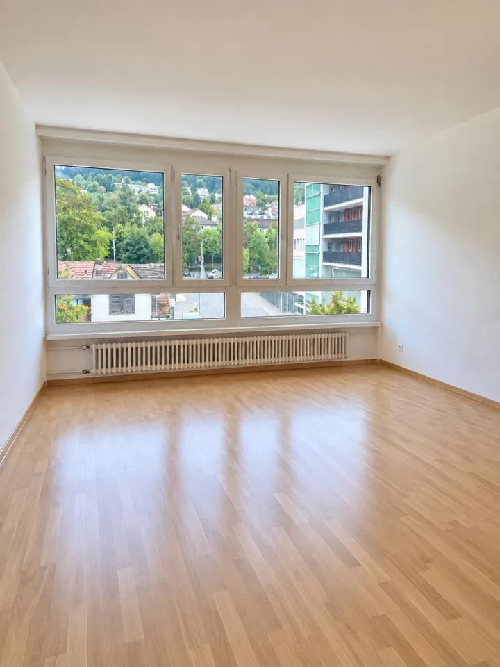 Zentral gelegene 1½ Zimmerwohnung nahe Bahnhof Adliswil