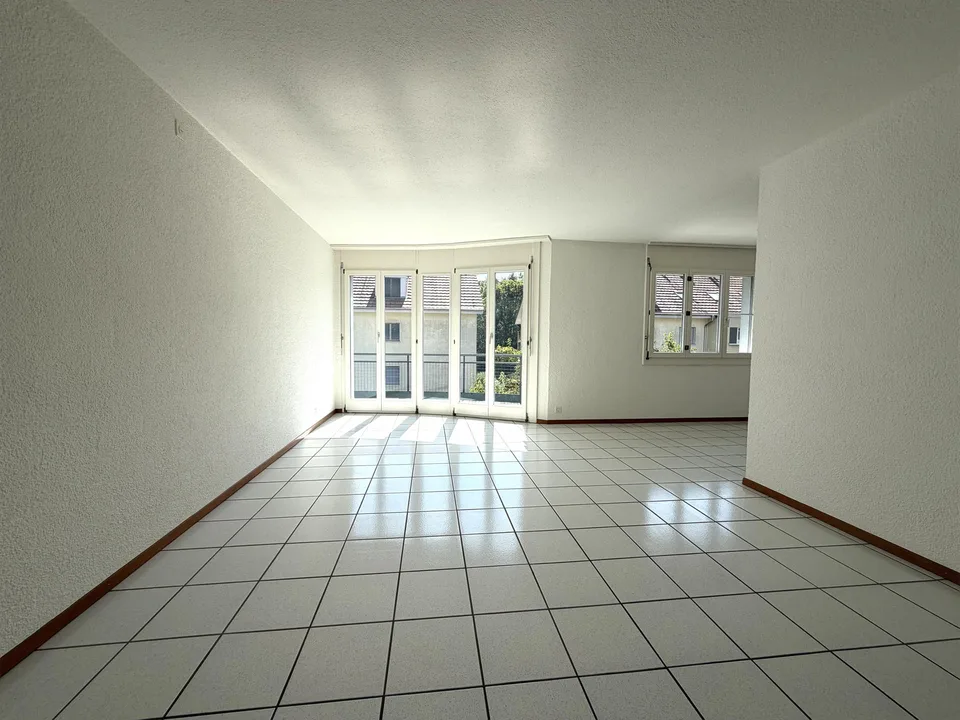 Helle 2,5-Zimmerwohnung mit Balkon in Zwingen