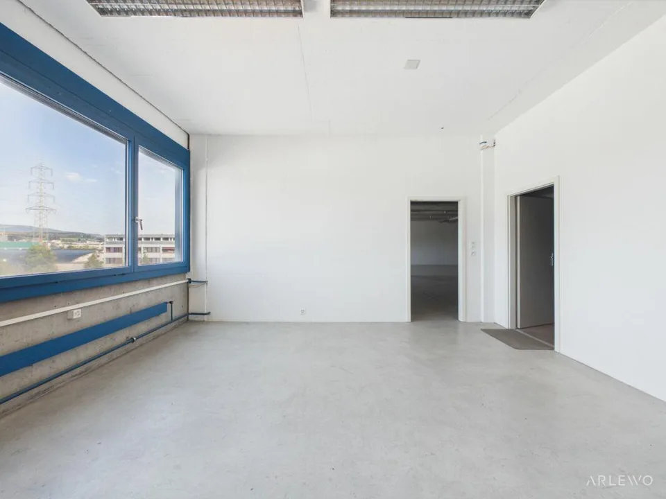 Spazio commerciale versatile | Ideale per magazzino, produzione e servizi – foto 4 di 22
