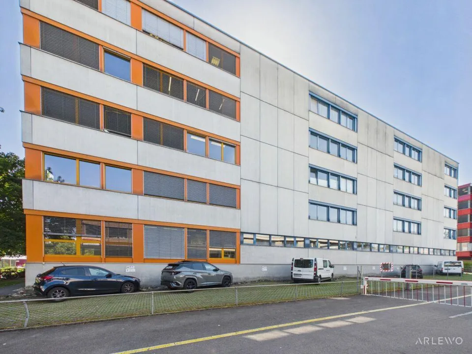 Spazio commerciale versatile | Ideale per magazzino, produzione e servizi – foto 15 di 22