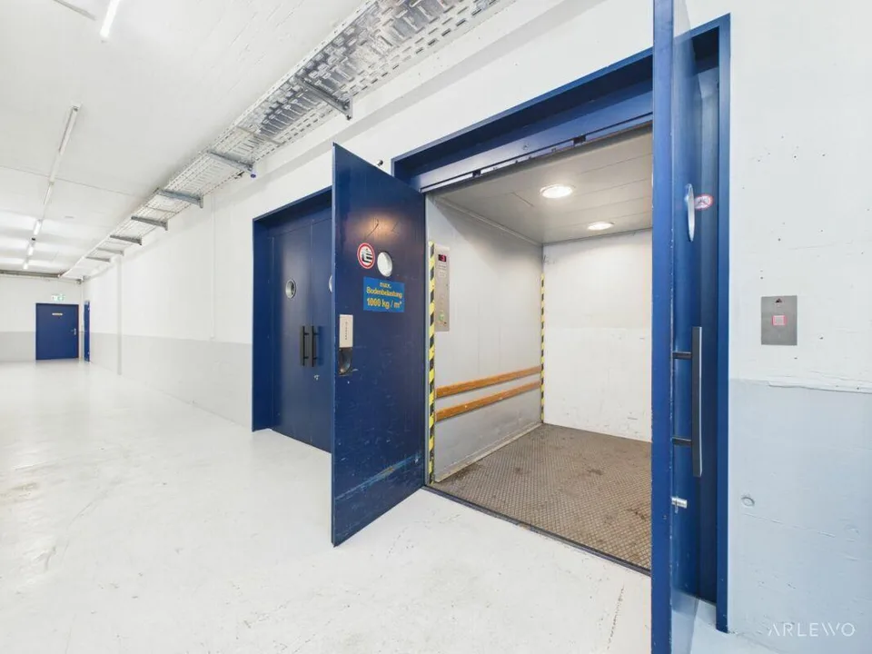 Spazio commerciale versatile | Ideale per magazzino, produzione e servizi – foto 12 di 22