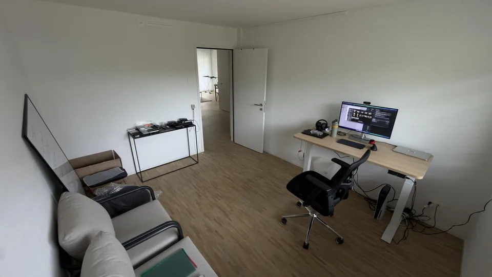 Moderne 3,5-Zimmer-Wohnung mit grossem Südbalkon in Bolligen