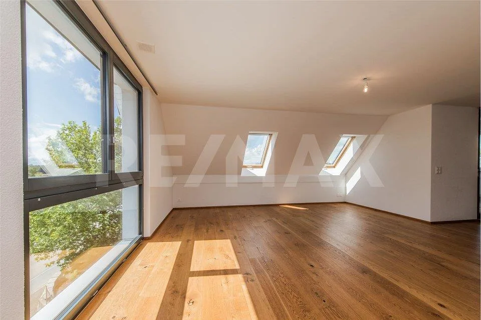 HOCHWERTIGE 4½-ZIMMER-MINERGIE-WOHNUNG MIT SICHT – Foto 4 von 12