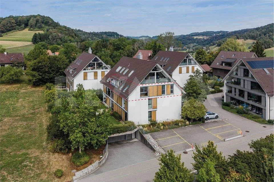 HOCHWERTIGE 4½-ZIMMER-MINERGIE-WOHNUNG MIT SICHT – Foto 2 von 12
