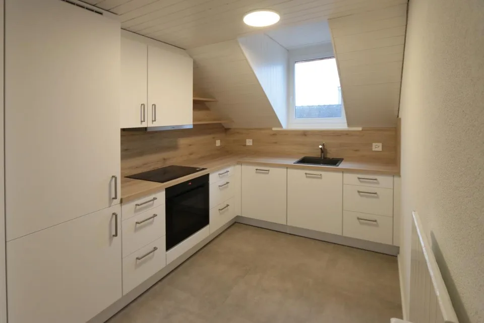 Helle 3.5-Zimmer-Dachwohnung – foto 2 di 6