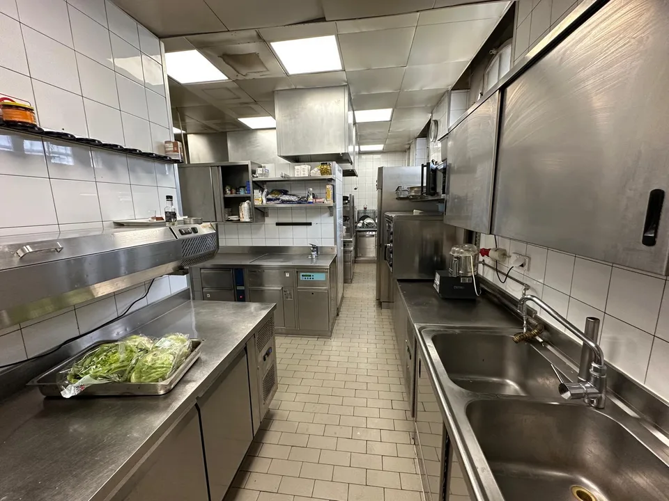 Das Restaurant Pomodoro sucht einen neuen Pächter oder Pächterin – photo 13 sur 20